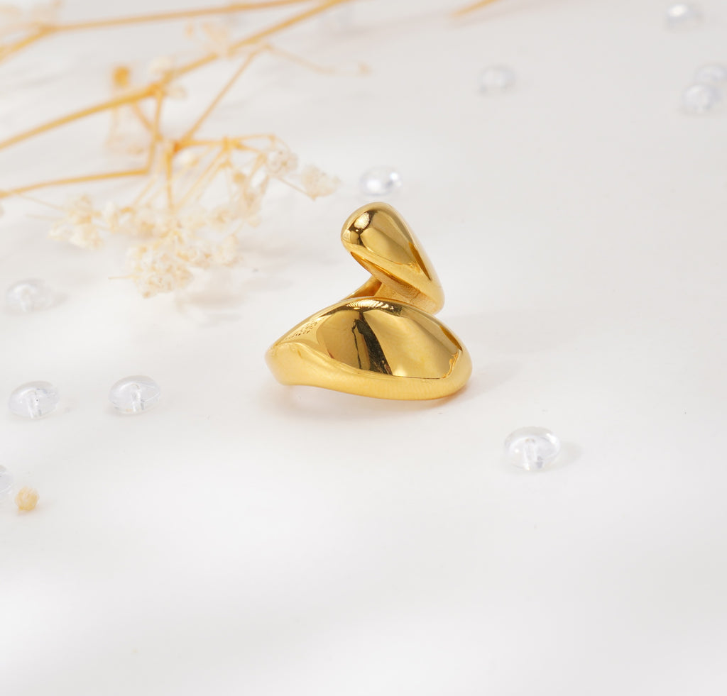 Bague dorée design goutte ouverte en acier inoxydable – Élégance sculpturale & modernité raffinée