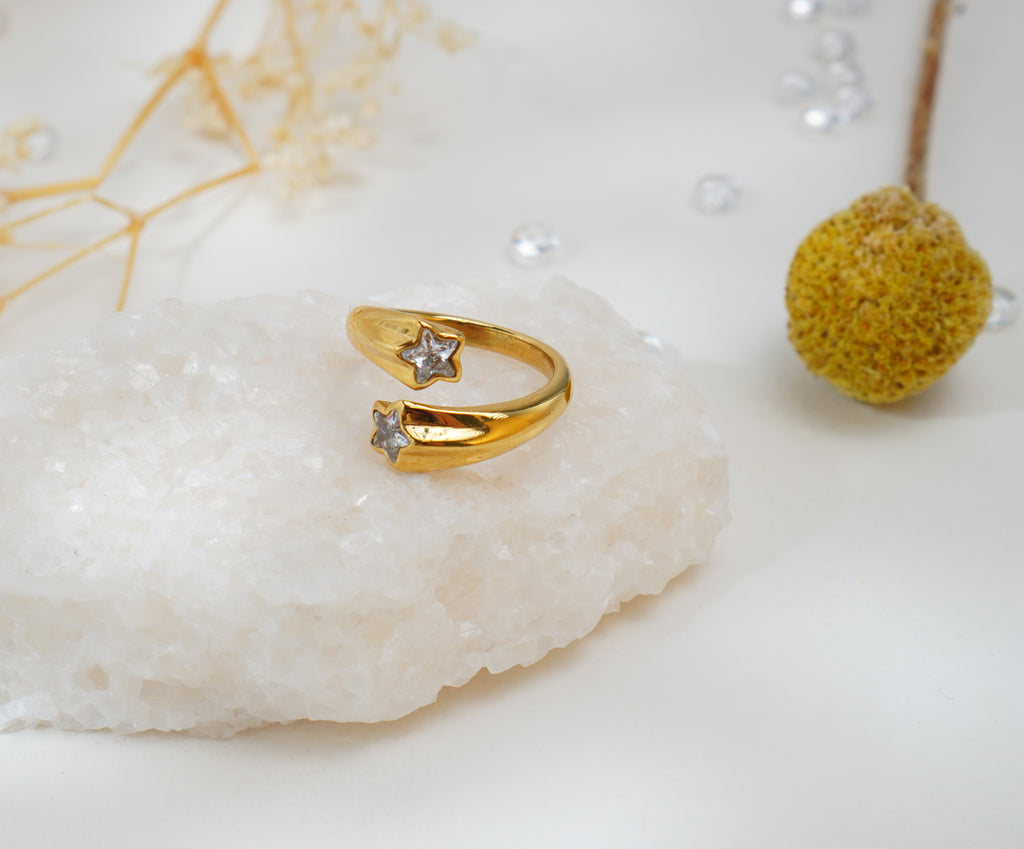 Bague dorée étoile zircon en acier inoxydable – Éclat raffiné