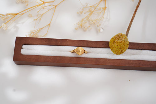 Bague chevalière rétro en acier inoxydable – Gravure rayons de soleil