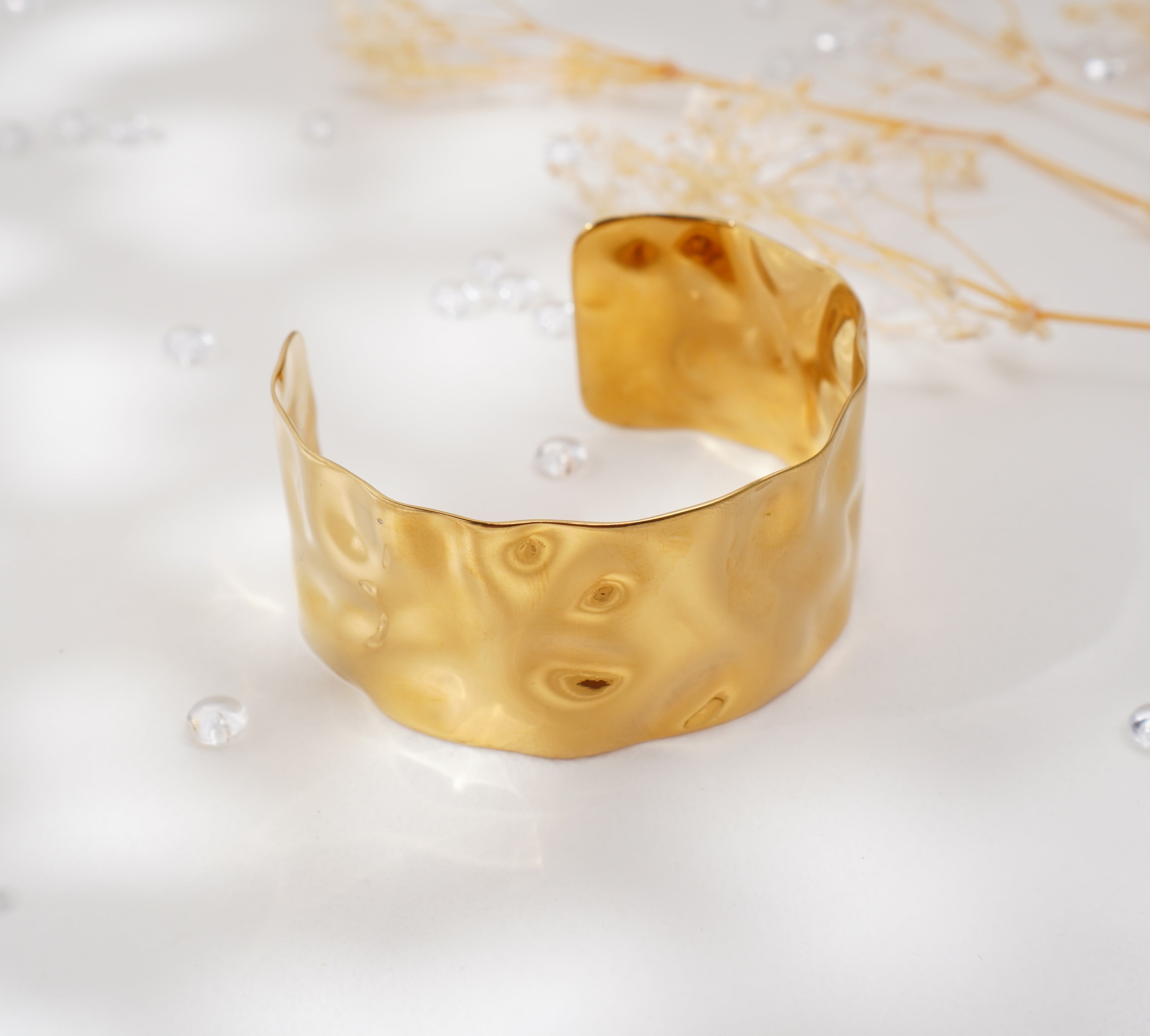 Bracelet à texture ondulée en acier inoxydable – Élégance artistique & modernité raffinée