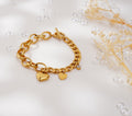 Bracelet doré à pendentifs cœur en acier inoxydable – Élégance raffinée