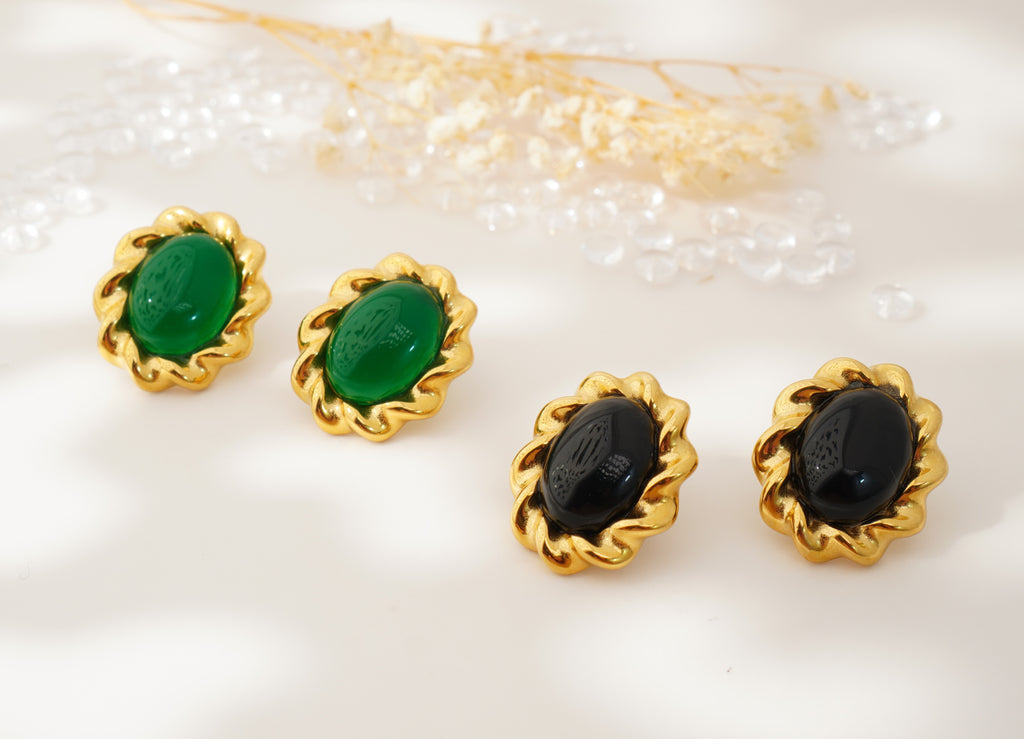 Boucles d’oreilles dorées pierre ovale en acier inoxydable – Élégance vintage & éclat raffiné