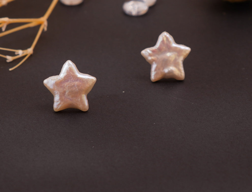 Boucles d’oreilles étoile en perles d’eau douce baroques – Élégance naturelle & éclat lumineux