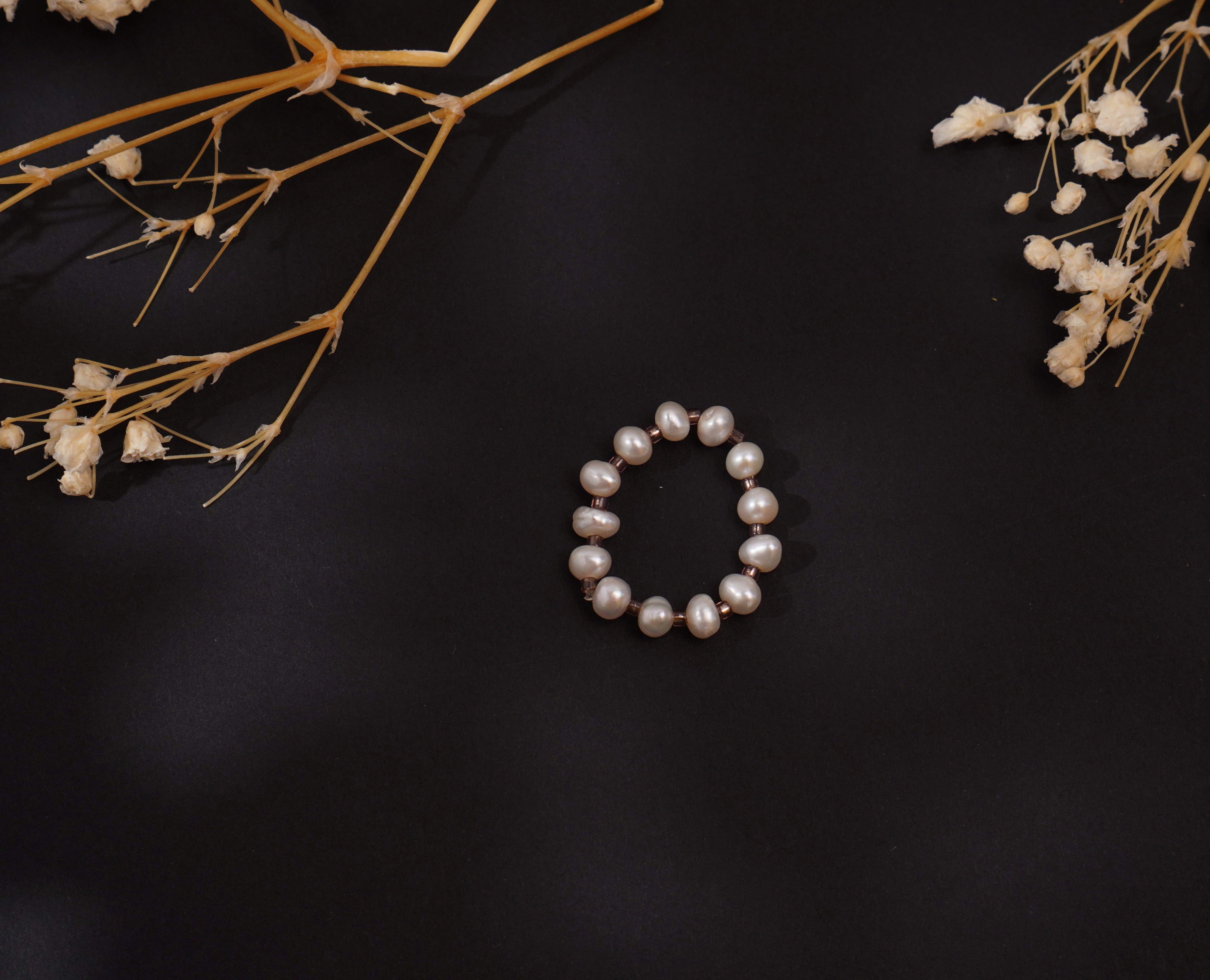 Bagues perles d’eau douce naturelles élastiques – Élégance artisanale