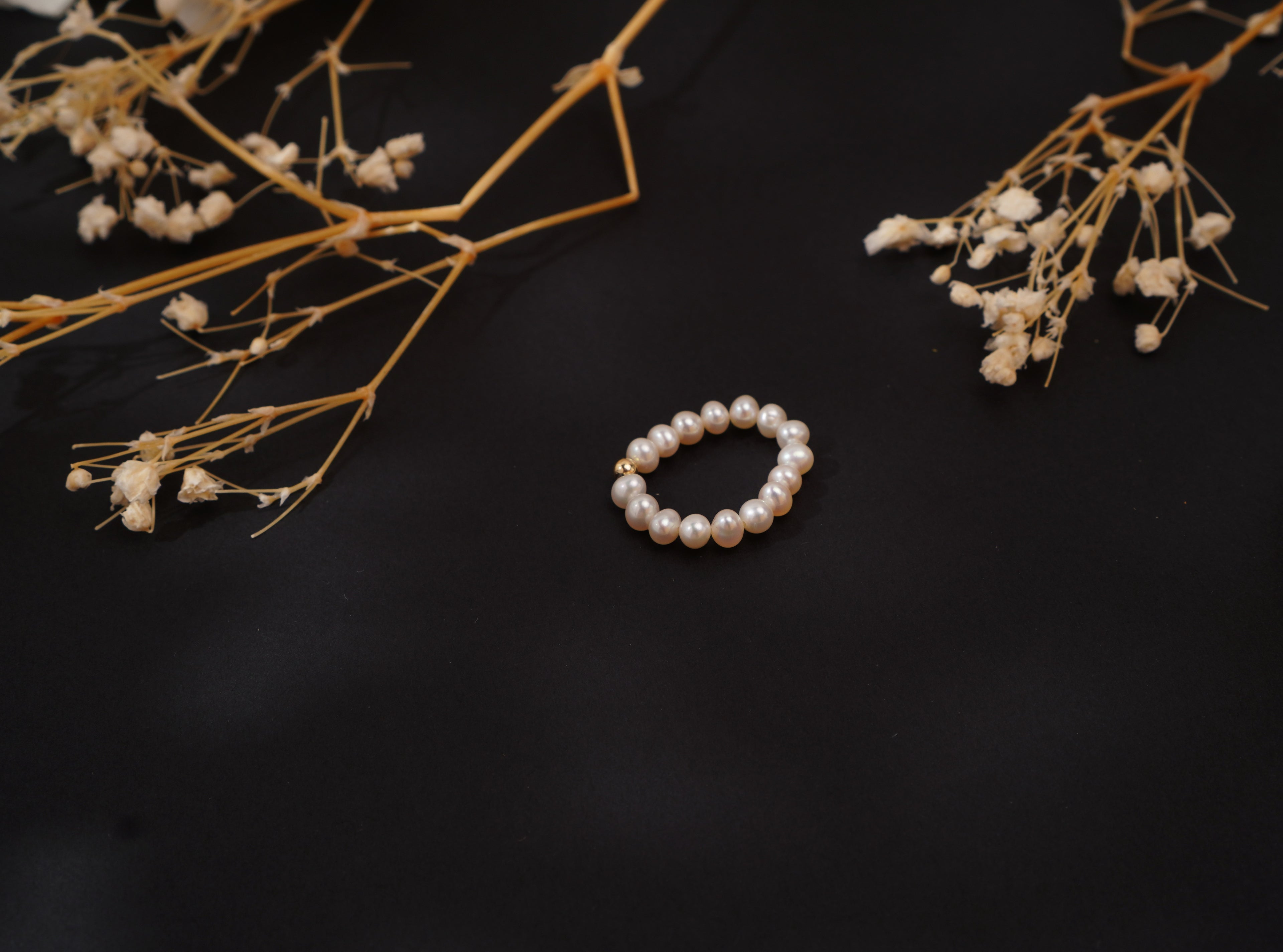 Bagues perles d’eau douce naturelles élastiques – Élégance artisanale