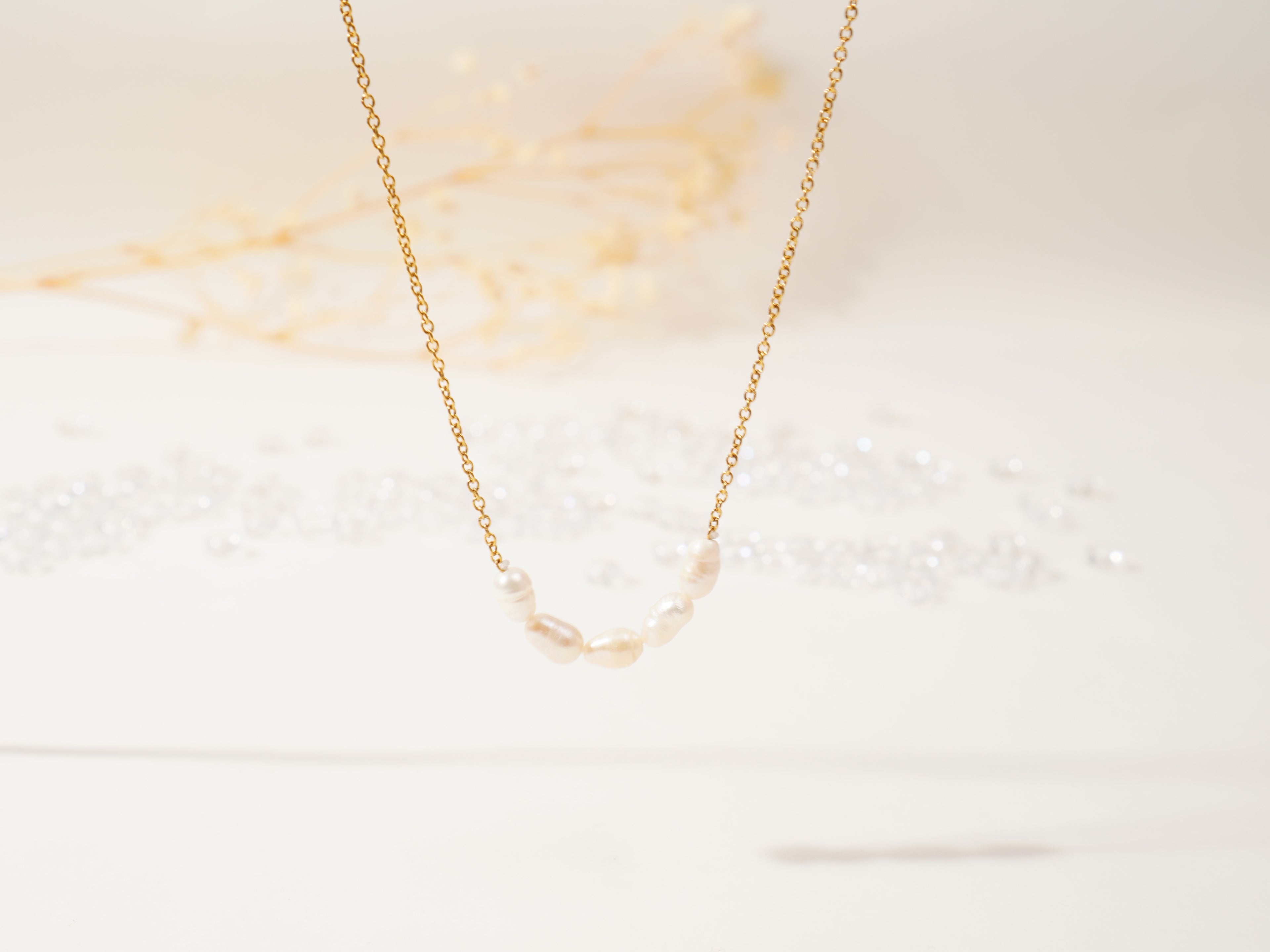 Collier Ligne de Perles en Acier Inoxydable Style Elégance